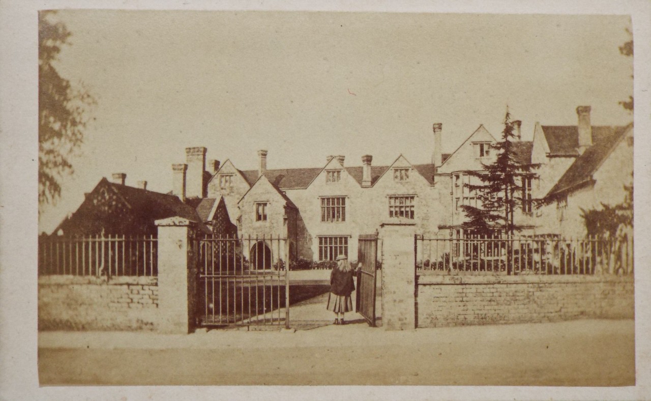 Photograph - Salisbury Kings House