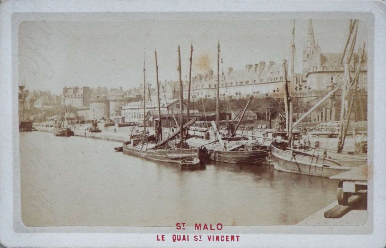 Photograph - St. Malo Le Quai St. Vincent