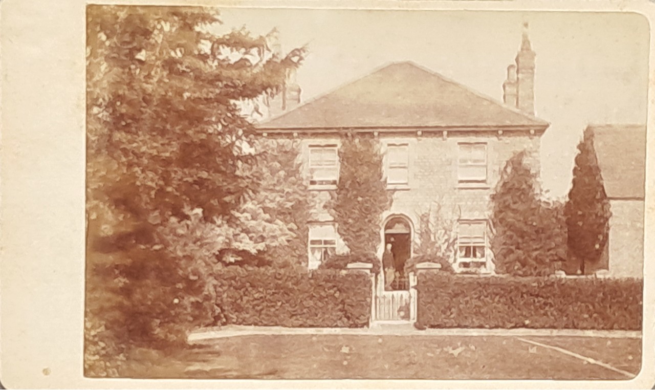 Photograph - Claremont House, Middle Street, Islip.