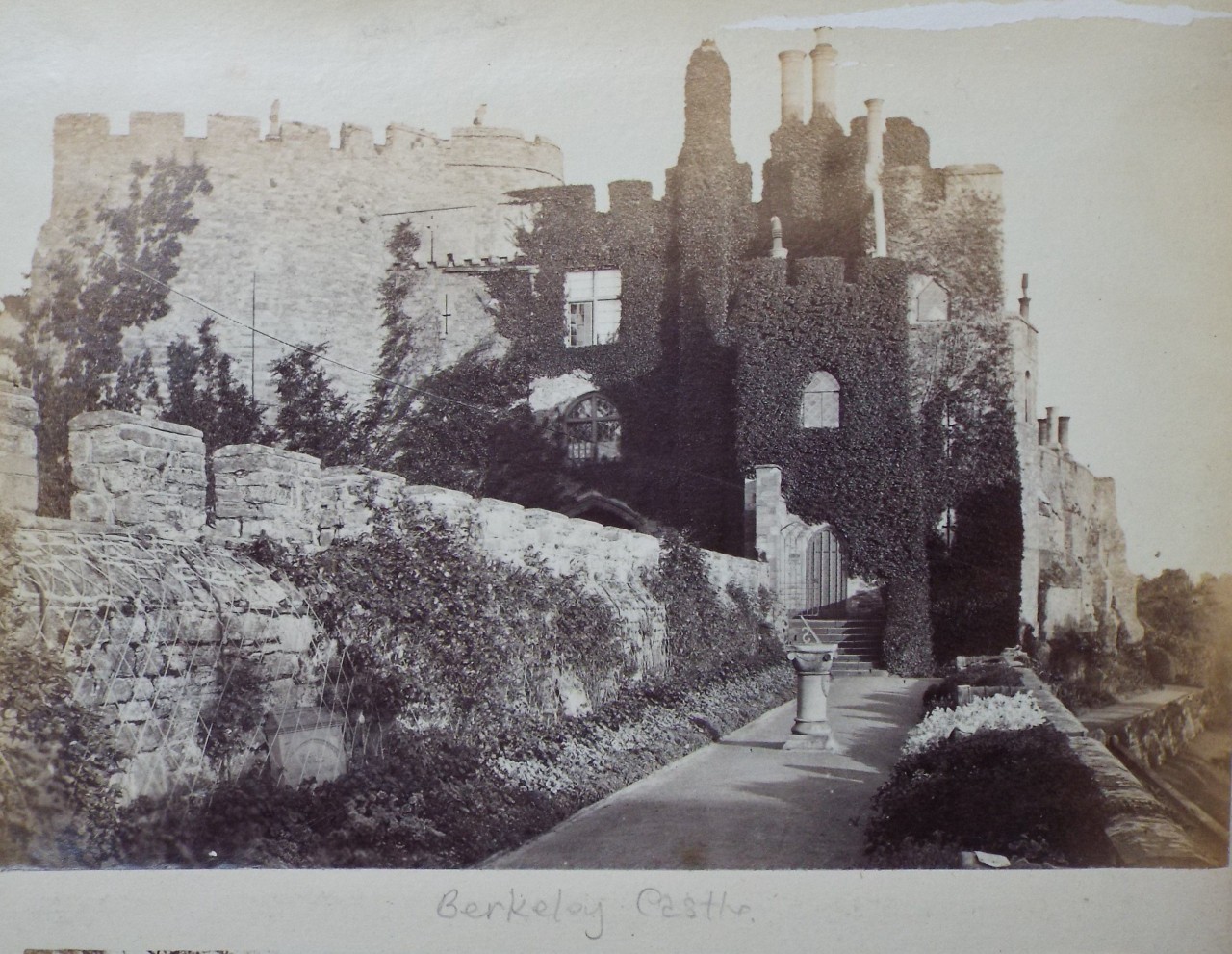 Photograph - Berkeley Castle