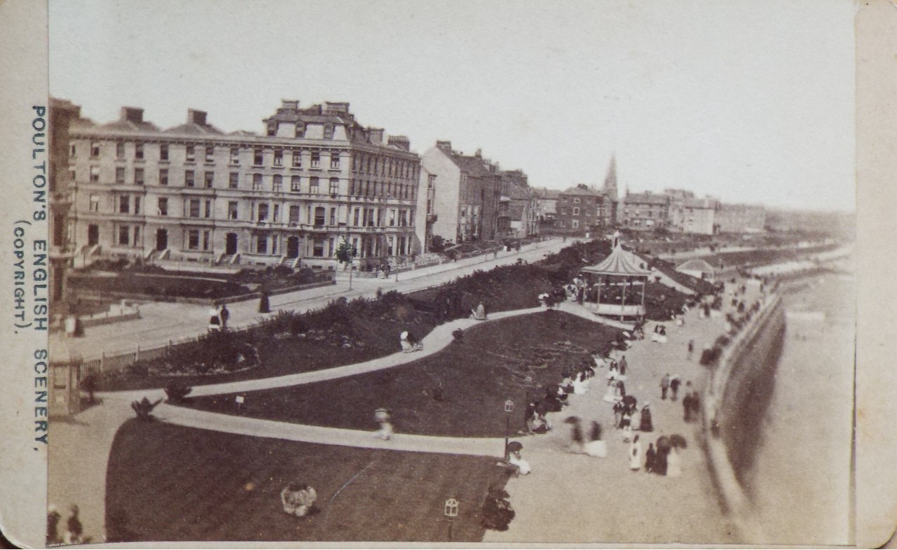 Photograph - Bridlington Quay. Sea Wall Parade.