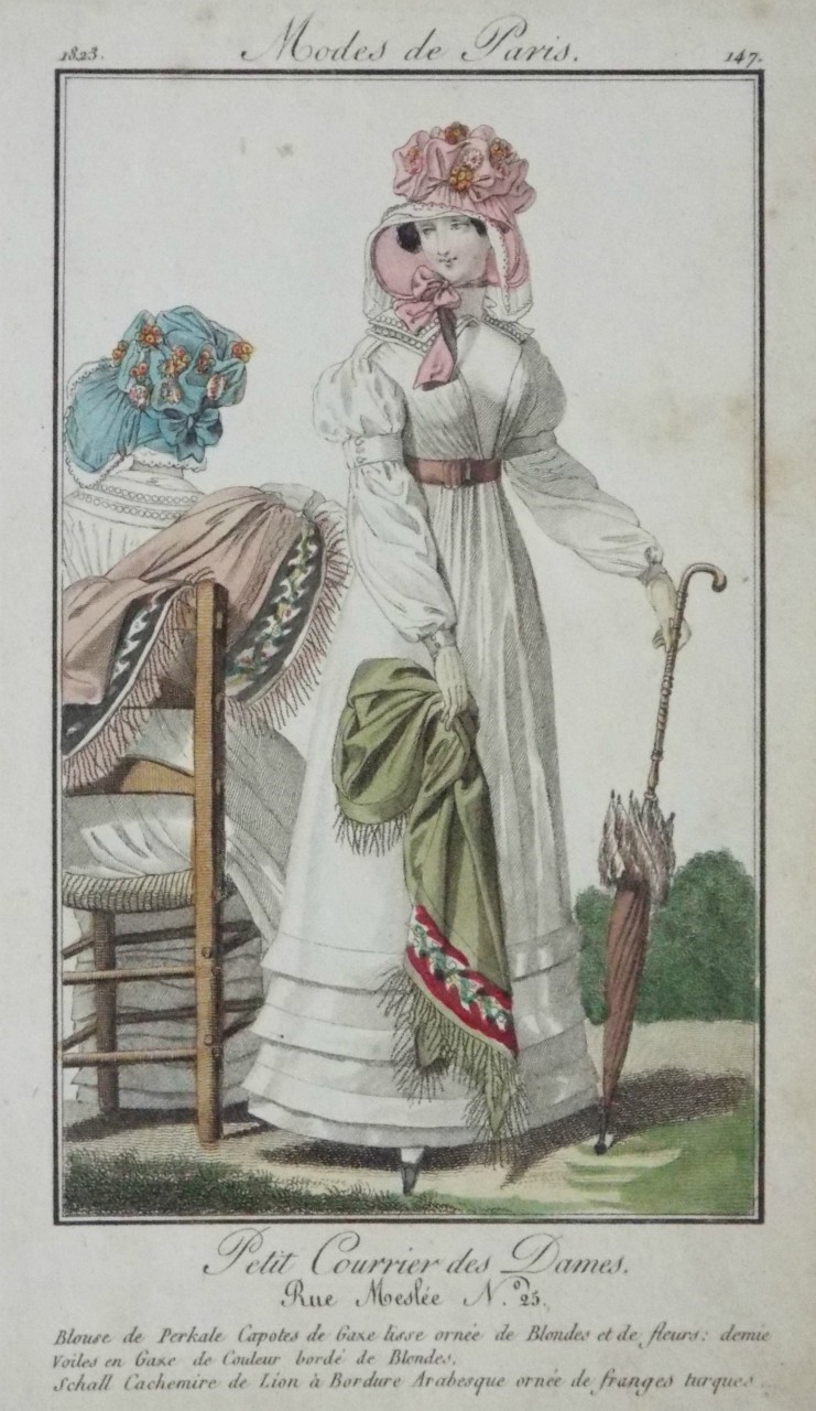 Print - Blouse de Perkale Capotes de Gaxe lisse ornee de Blondes et de fleurs; demie Voiles en Gaxe de Couleur borde de Blondes. Schall Cachemire de Lion a Bordure Arabesque ornee de franges turques