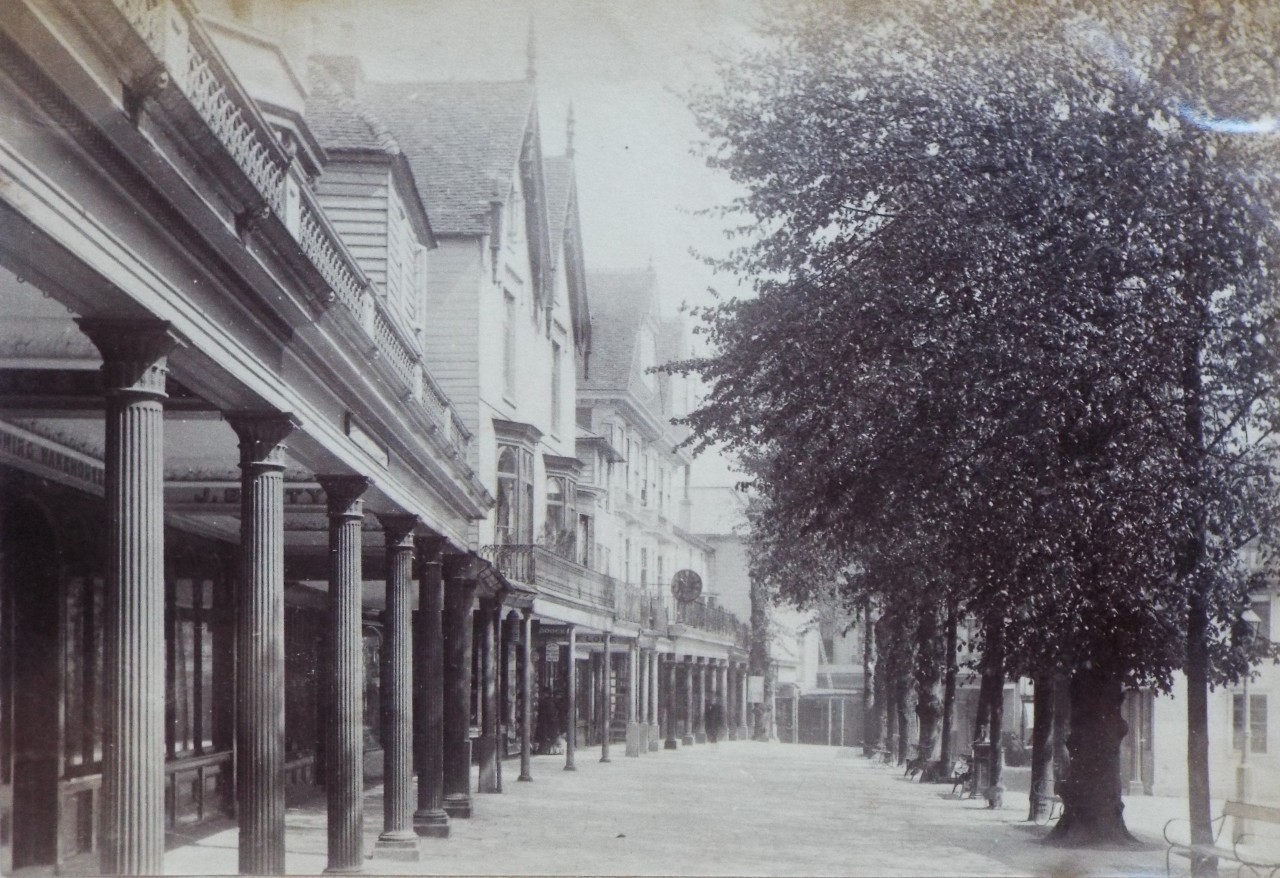 Photograph - Pantiles - Tunbridge Wells